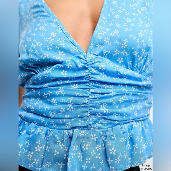 New in package V-Neck Tea Blouse Ruched Waist Peplum Hem Size 2 - Picture 4 of 5